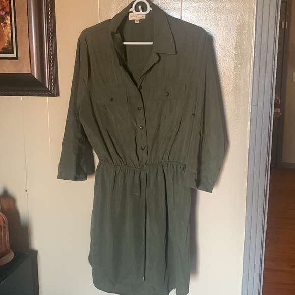 Short Casual Fall Dress $20 - Picture 3 of 4
